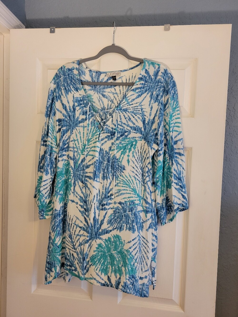 J Valdi Lightweight White & Blue Palm-Print Tunic Top Size Large Tropical Print